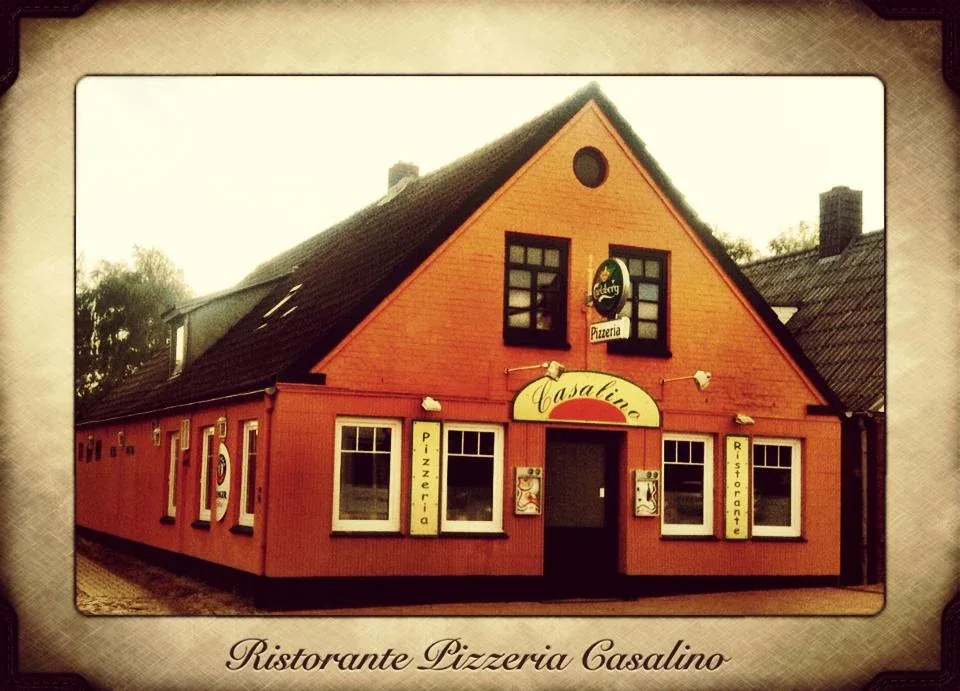 Historische Außenansicht der Pizzeria Casalino in Bredstedt